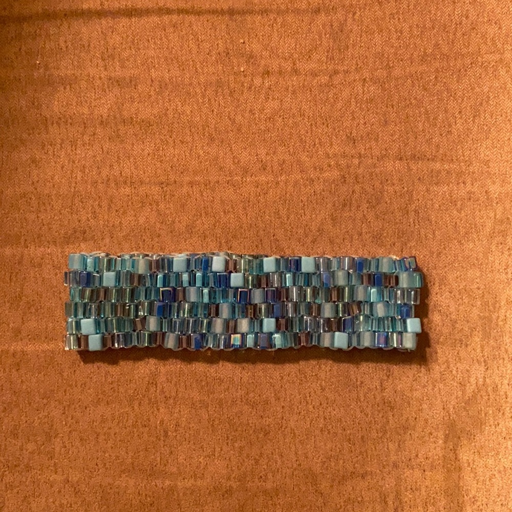 Women’s beaded bracelet